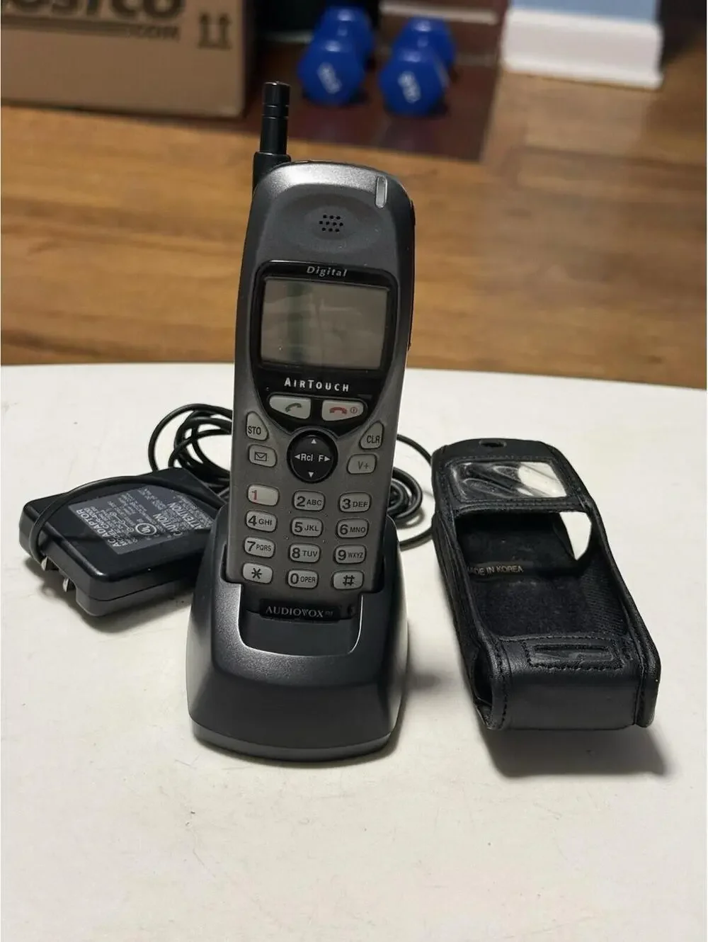 Vintage AirTouch Digital Phone AUDIOVOX CDM 4000AT, Good Condition